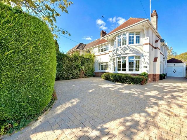 House for sale in Lawn, Swindon
