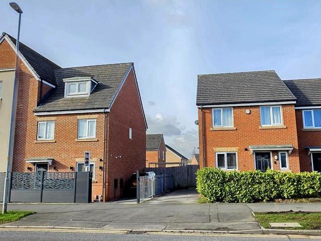 House for sale in Middleton, Rochdale