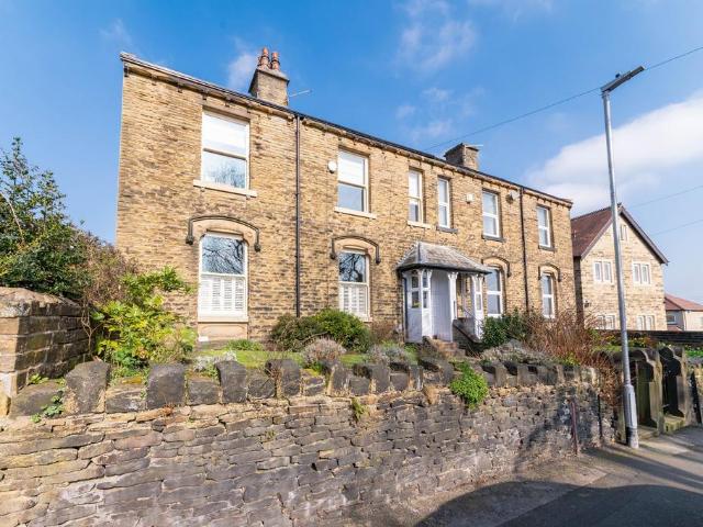 House for sale in Beaumont Park, Armitage Bridge
