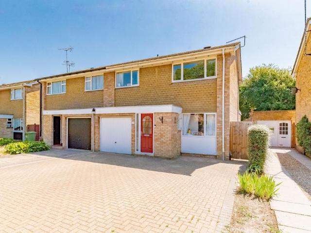 House for sale in Farnborough, Hampshire