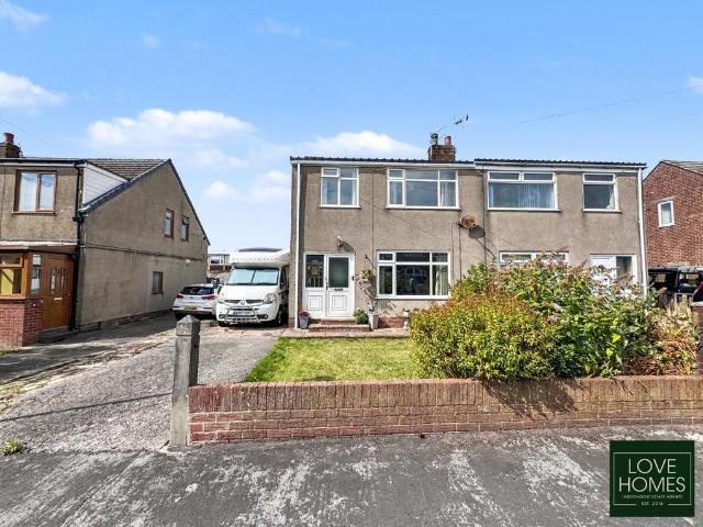 House for sale in Cabus, Lancashire