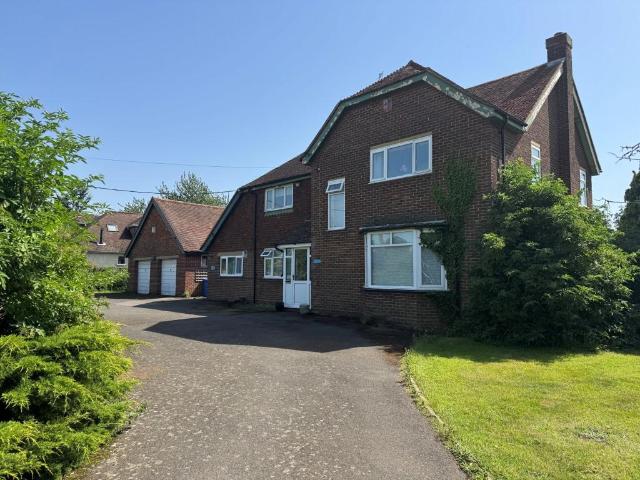 House for sale in Oad Street, Kent