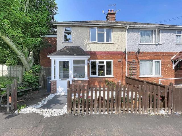 House for sale in Mill End, Green Close
