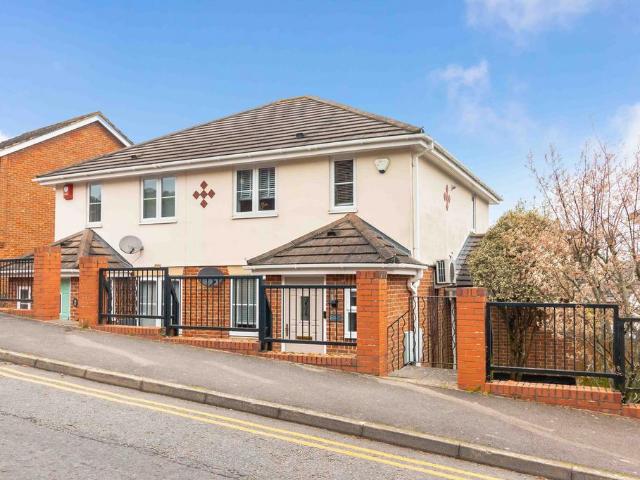 House for sale in Uckfield, Cross In Hand