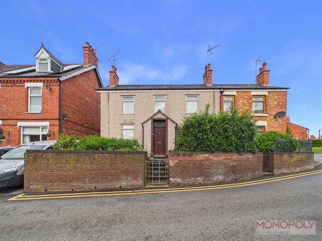 House for sale in Ponciau, Wales
