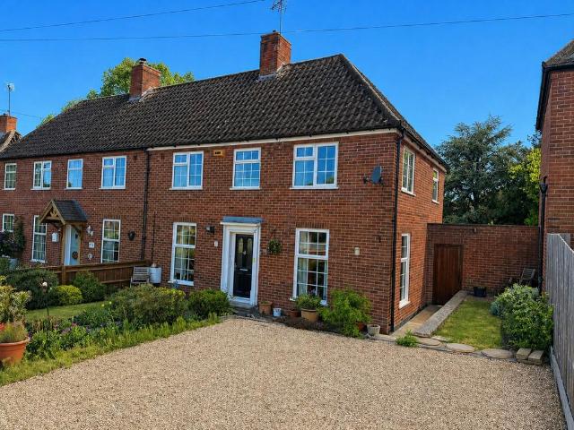 House for sale in Buckingham, Buckinghamshire