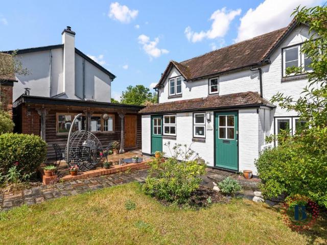 House for sale in Barford, Warwick