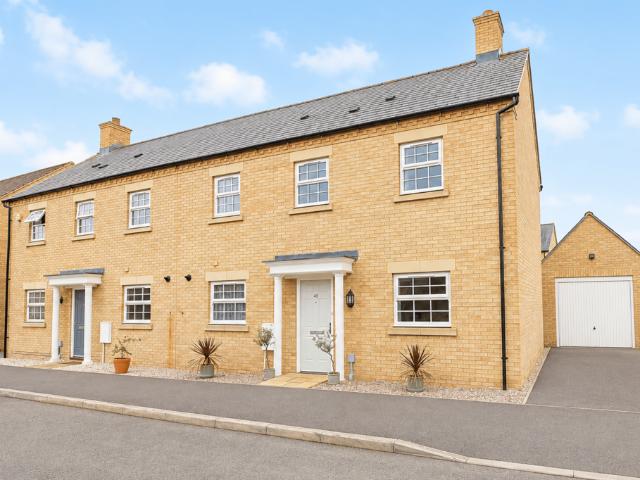 House for sale in Stotfold, Bedfordshire