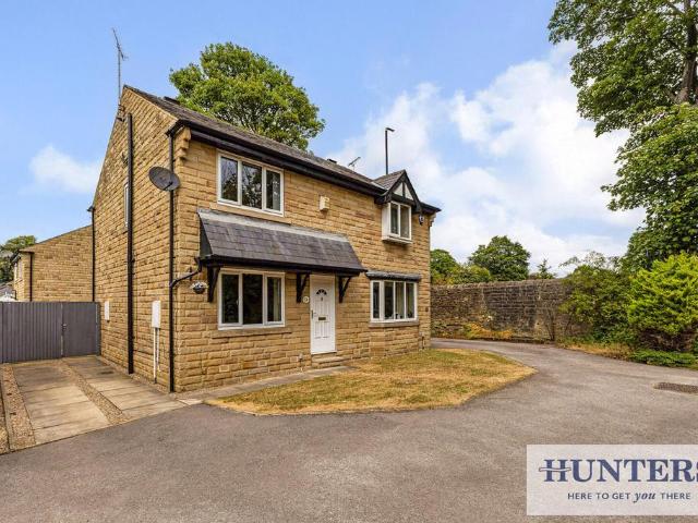 House for sale in Westfield, Guiseley