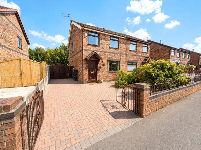 House for sale in Garston, Calderstones