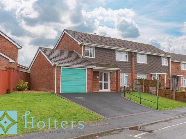 House for sale in Caersws, Wales
