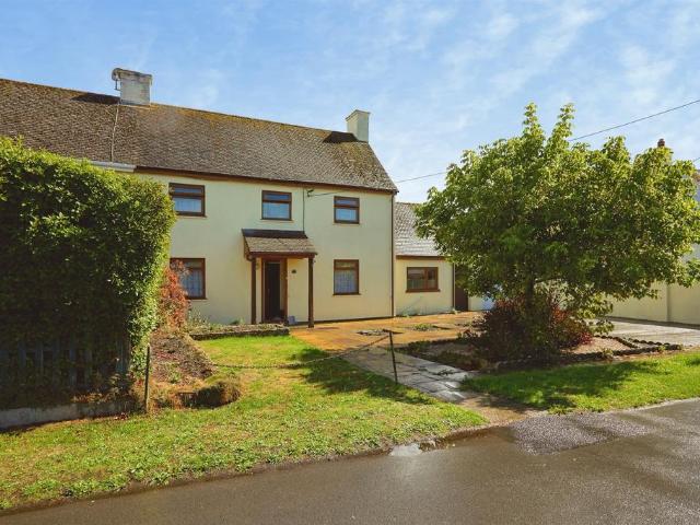 House for sale in Longburton, East Dorset