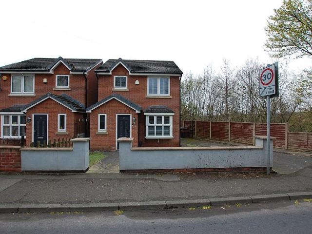 House for sale in Hurst, Greenheys