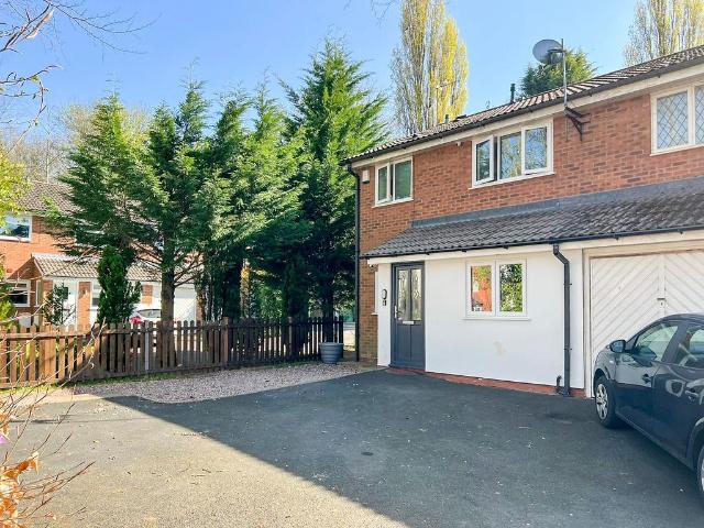 House for sale in Goldthorn Hill, Penn
