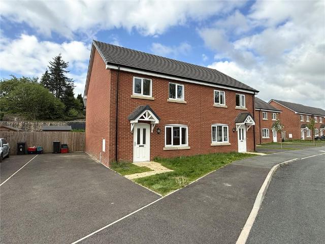 House for sale in Llansantffraid-ym-mechain, Wales