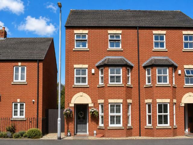 House for sale in Lichfield, Boley Park