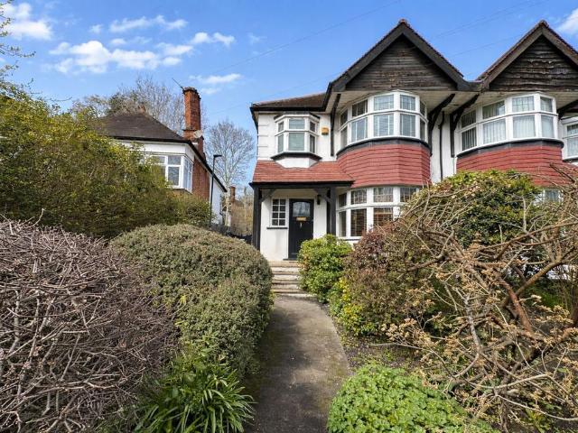 House for sale in Greater London