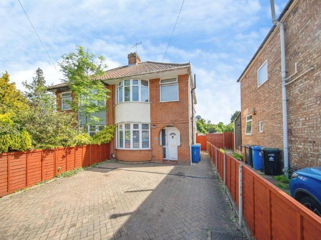House for sale in Key Street, Suffolk
