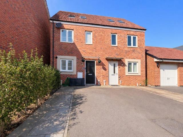 House for sale in Emersons Green, South Gloucestershire