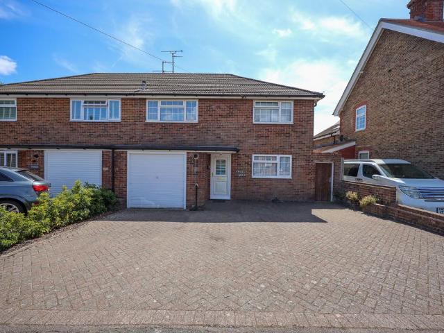 House for sale in Perryfields, West Sussex
