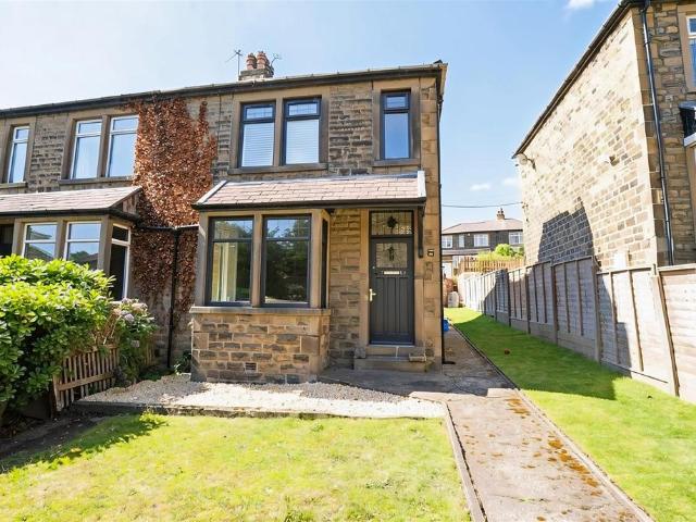 House for sale in Greetland, West Yorkshire