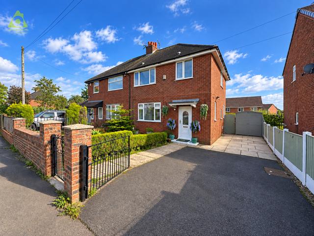 House for sale in Lee Bank, Greater Manchester
