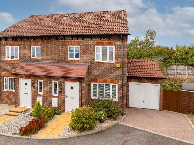 House for sale in Toddington, Clapham