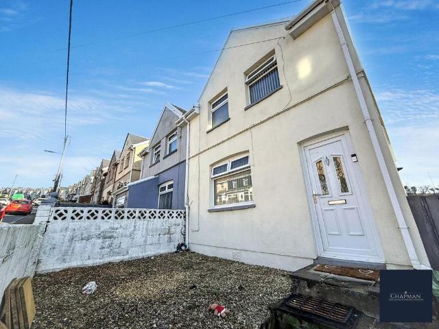 House for sale in Gilfach Goch, Hendreforgan