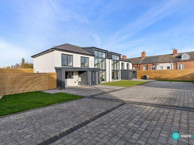House for sale in Dinnington St. John's, Dinnington