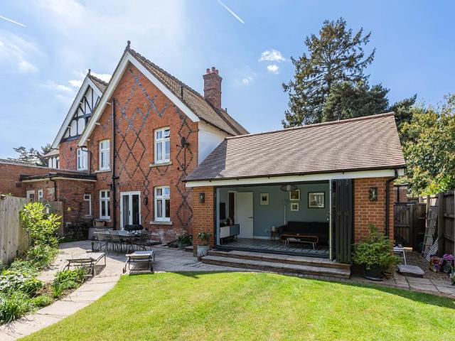 House for sale in Hertford, Colliers End