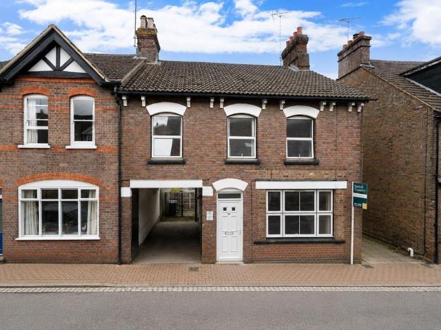 House for sale in Pouchen End, Hertfordshire
