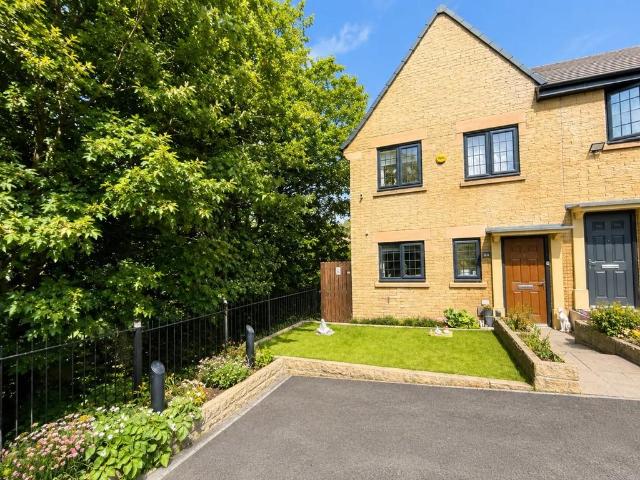 House for sale in Thornton, West Yorkshire