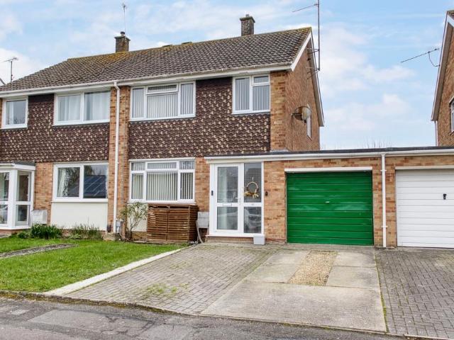 House for sale in Covingham, Swindon