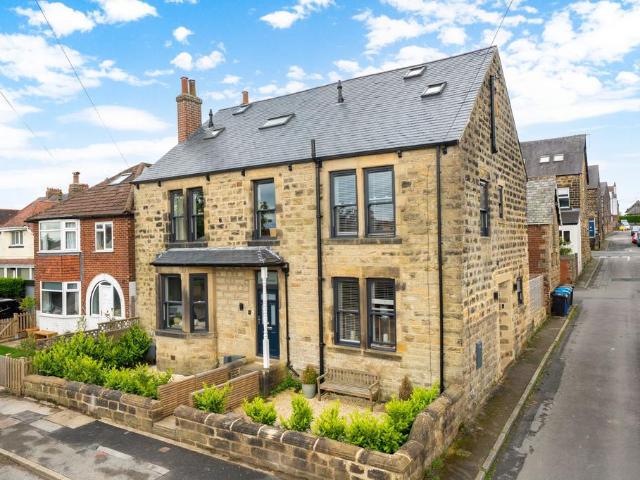 House for sale in Harlow, Harrogate