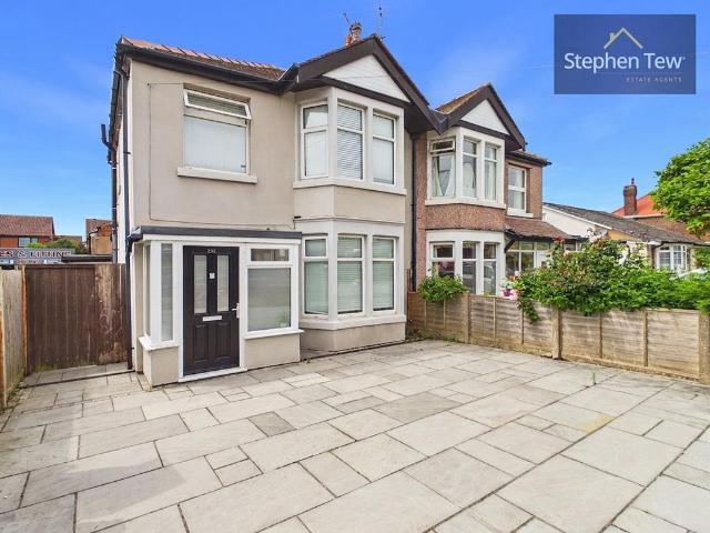 House for sale in Common Edge, Blackpool