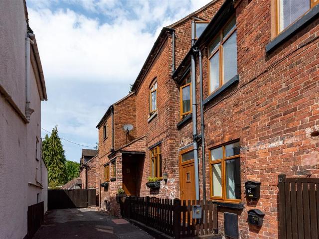 House for sale in The Hem, Shropshire