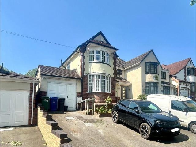 House for sale in Woodsetton, Coseley