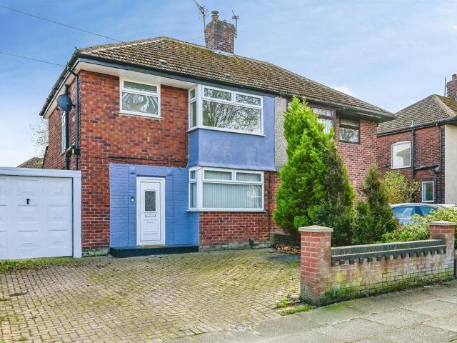House for sale in Woolton, Calderstones