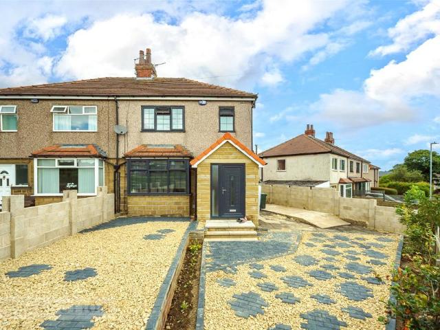 House for sale in Salendine Nook, West Yorkshire