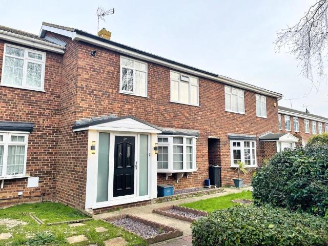 House for sale in North Shoebury, Alton Barnes