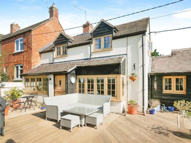 House for sale in Adstock, Buckinghamshire