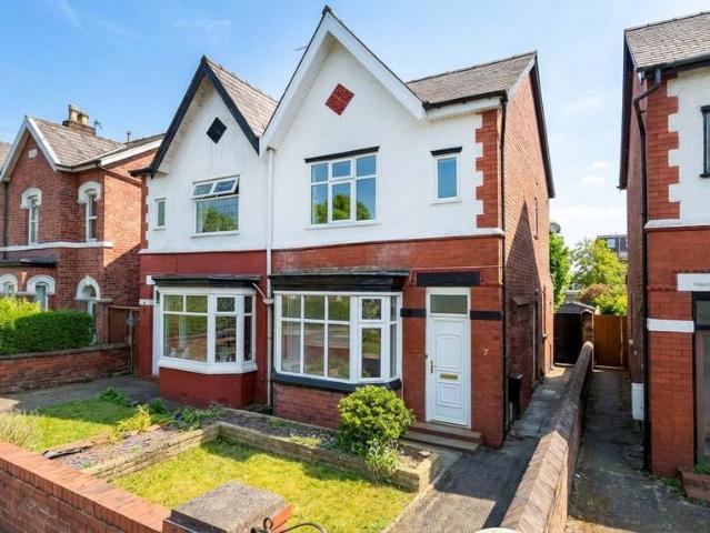 House for sale in Meols Cop, Southport