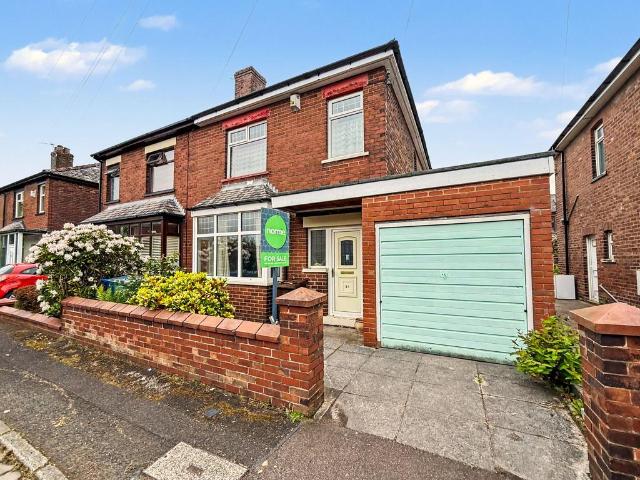 House for sale in Chapel Field, Bury