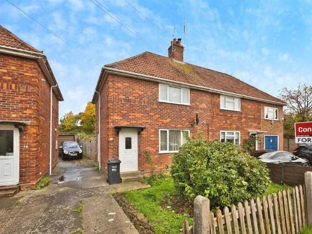 House for sale in Preston Plucknett, Yeovil