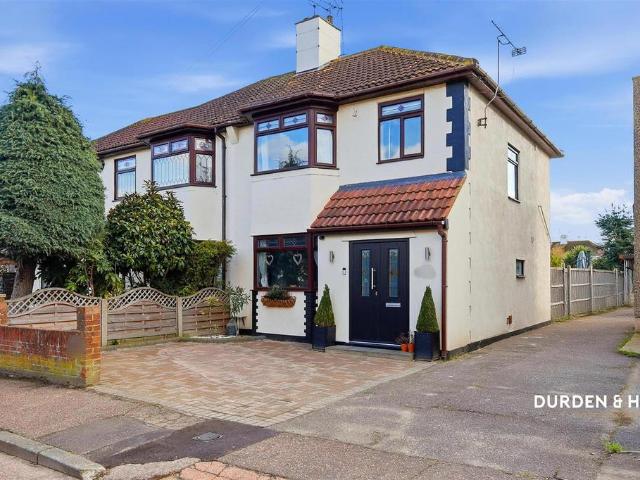 House for sale in Alton Barnes, Essex