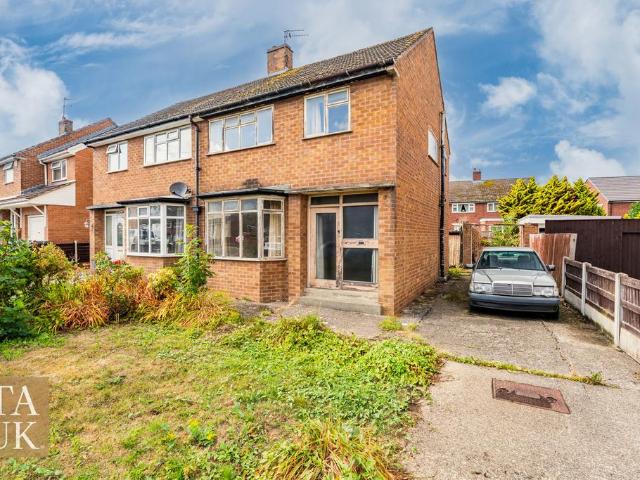 House for sale in Overchurch Hill, Upton