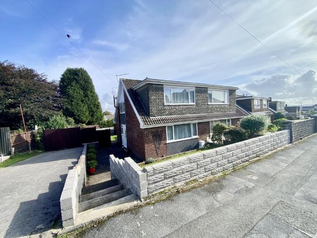 House for sale in Clase, Swansea