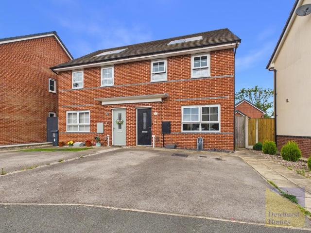 House for sale in Higher Bartle, Lancashire