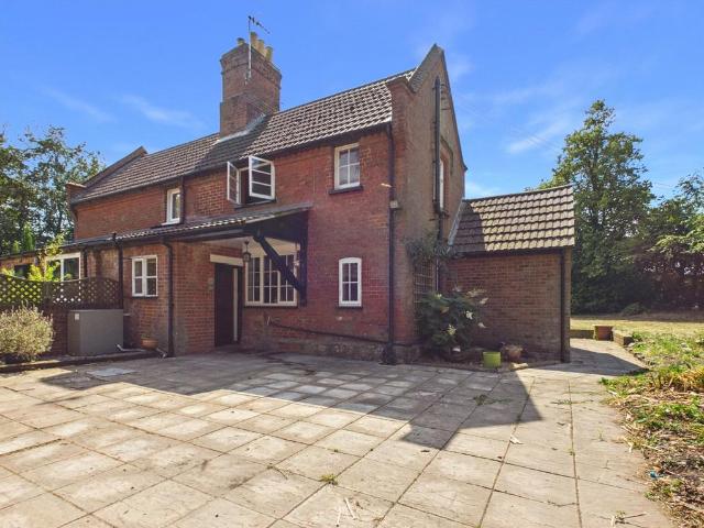 House for sale in Eastbridge, Suffolk