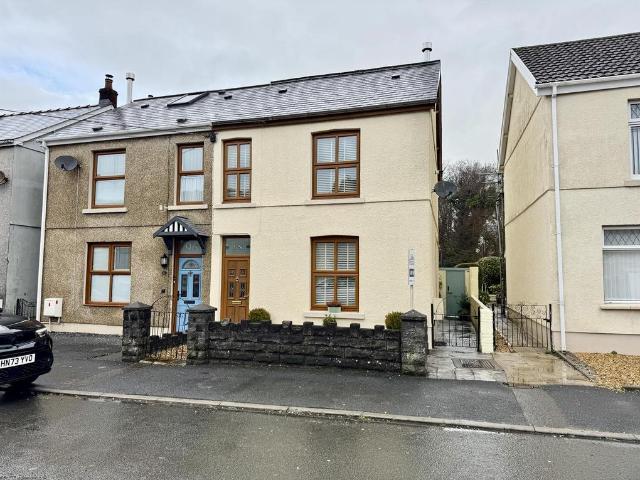 House for sale in Tir-y-dail, Ammanford